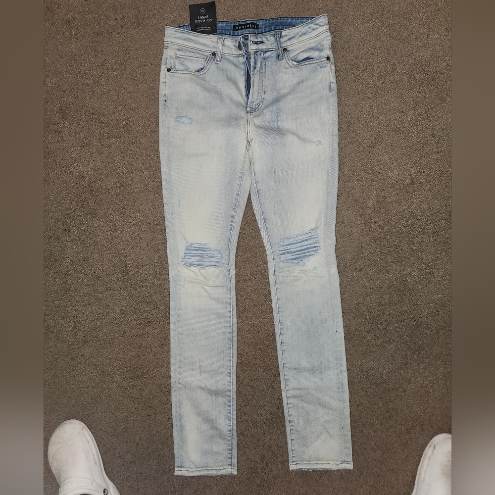 Monfrere Greyson Distressed Light Vintage, Size 32, OPEN TO OFFERS - Picture 2 of 8